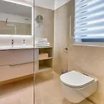 Awesome Home In Trget Trget