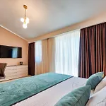 בית נופש Awesome Home In Trget Trget