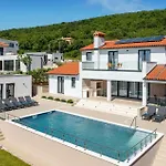 Awesome Home In Trget בית נופש *