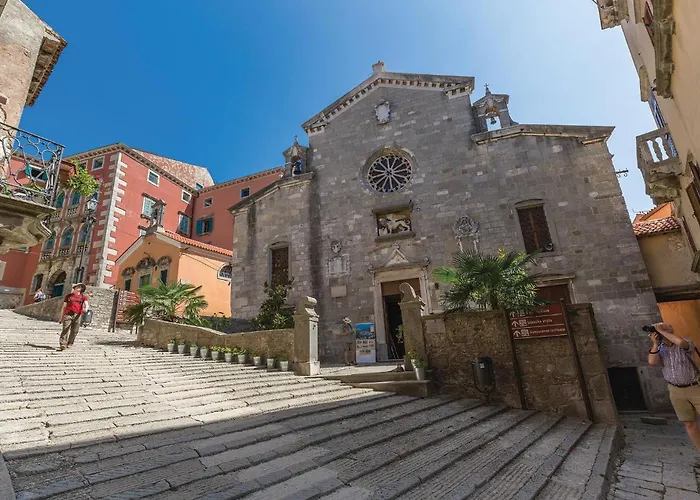 Amazing In With Kitchen