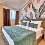 Awesome Home In Trget * Trget