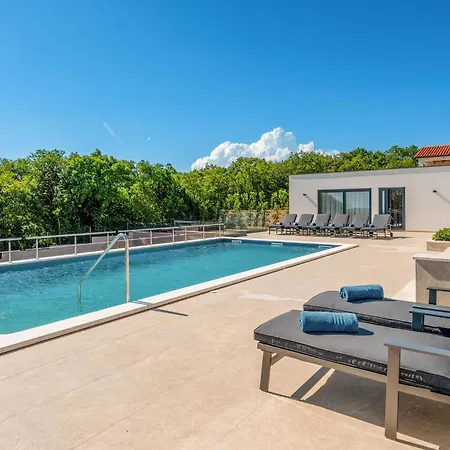 Ferienhaus Amazing In With Kitchen