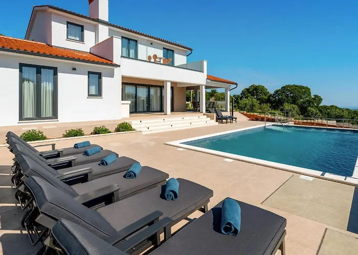 Amazing In With Kitchen 펜션 *